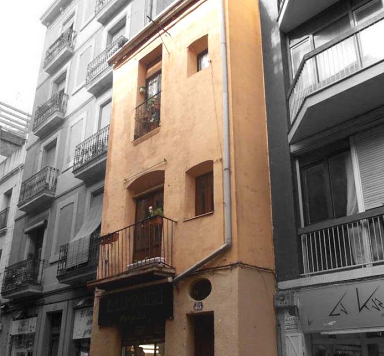 Asturies 45 — Edificio adquirido por MK Premium en Barcelona