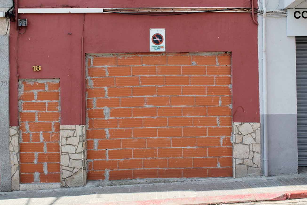 El Gobierno estudia penalizar las viviendas vacías