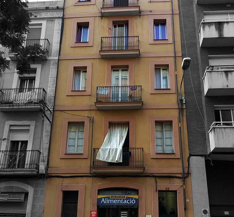 Bordeta 23 — Edificio adquirido por MK Premium